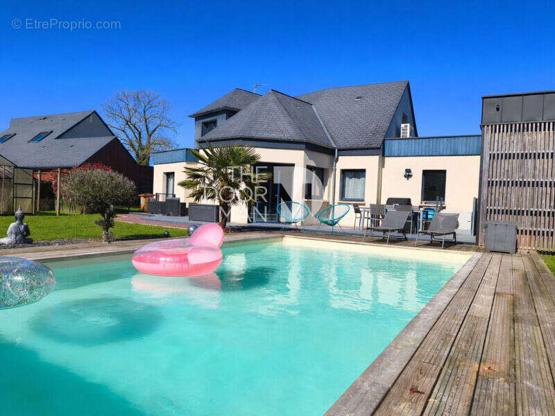 Maison à MAYENNE