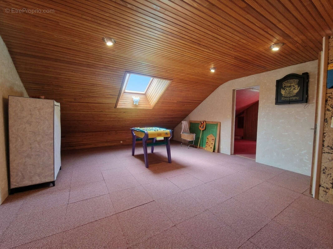 Maison familiale avec accès rapide à la RN12. Un cadre de vie paisible et verdoyant à visiter sans attendre ! - photo 9