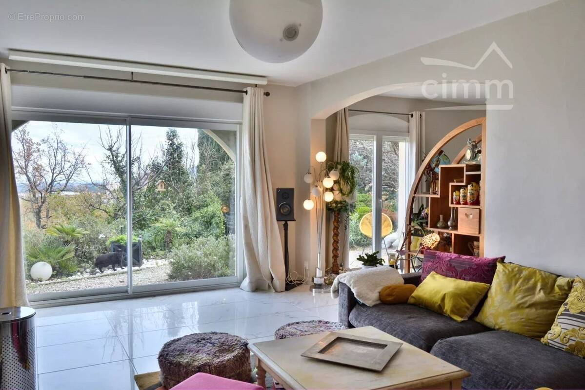 Maison à LAROQUE-DES-ALBERES