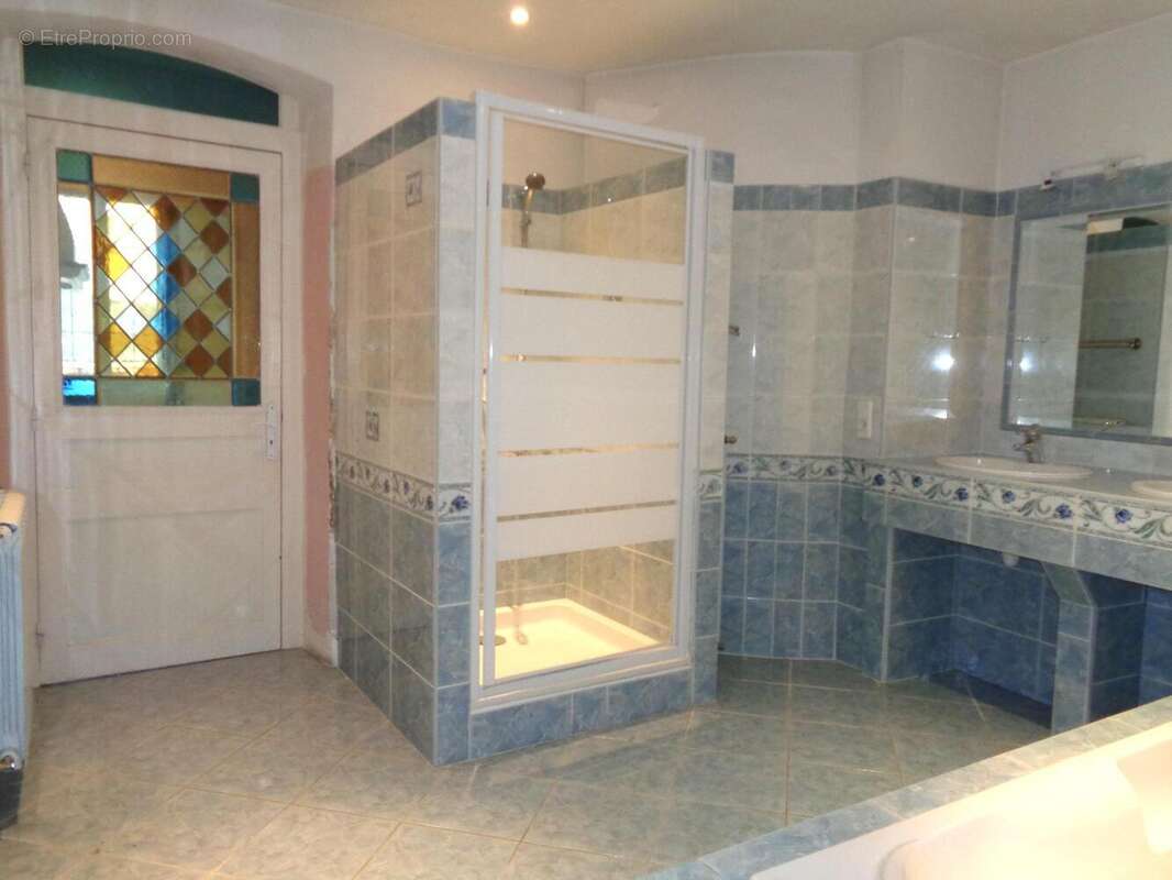   - Appartement à DRAGUIGNAN