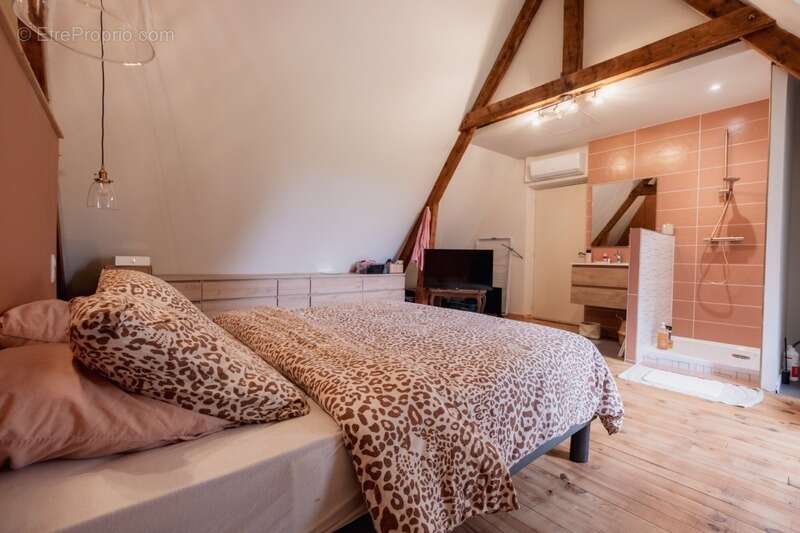 Maison à vendre 7 pièces proche de PARAY LE MONIAL (71) - photo 2