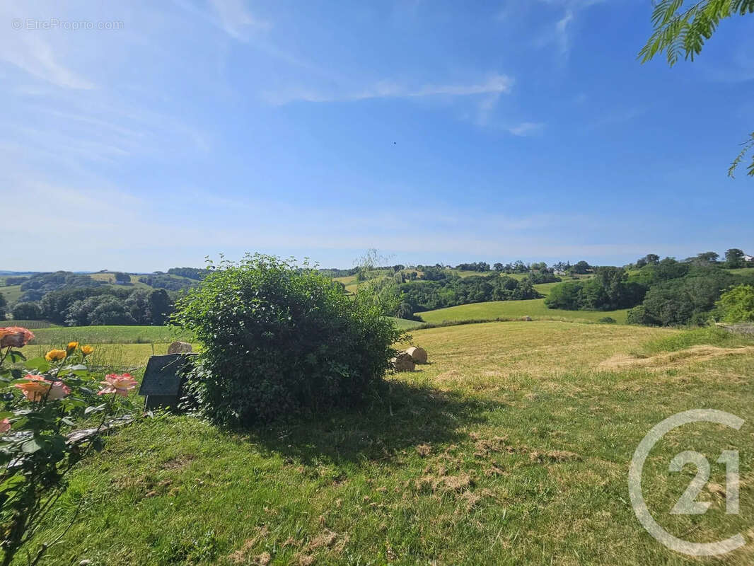 Maison 121 m² à Salies-De-Bearn  - photo 11
