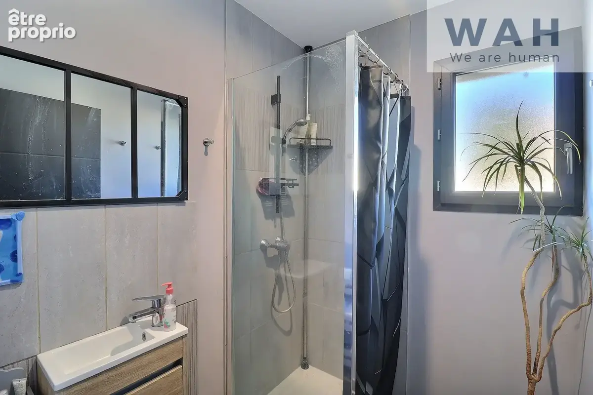 VENTE VILLA 6P 162 m2 avec piscine à Beauvoisin 30640 - photo 15