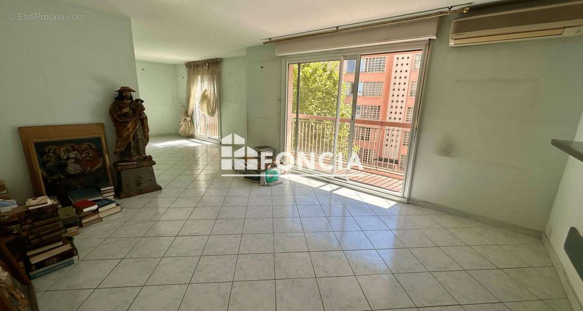 Appartement à MARSEILLE-9E