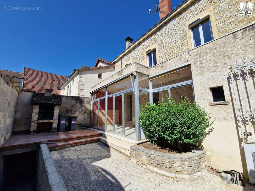 Maison à VOLNAY