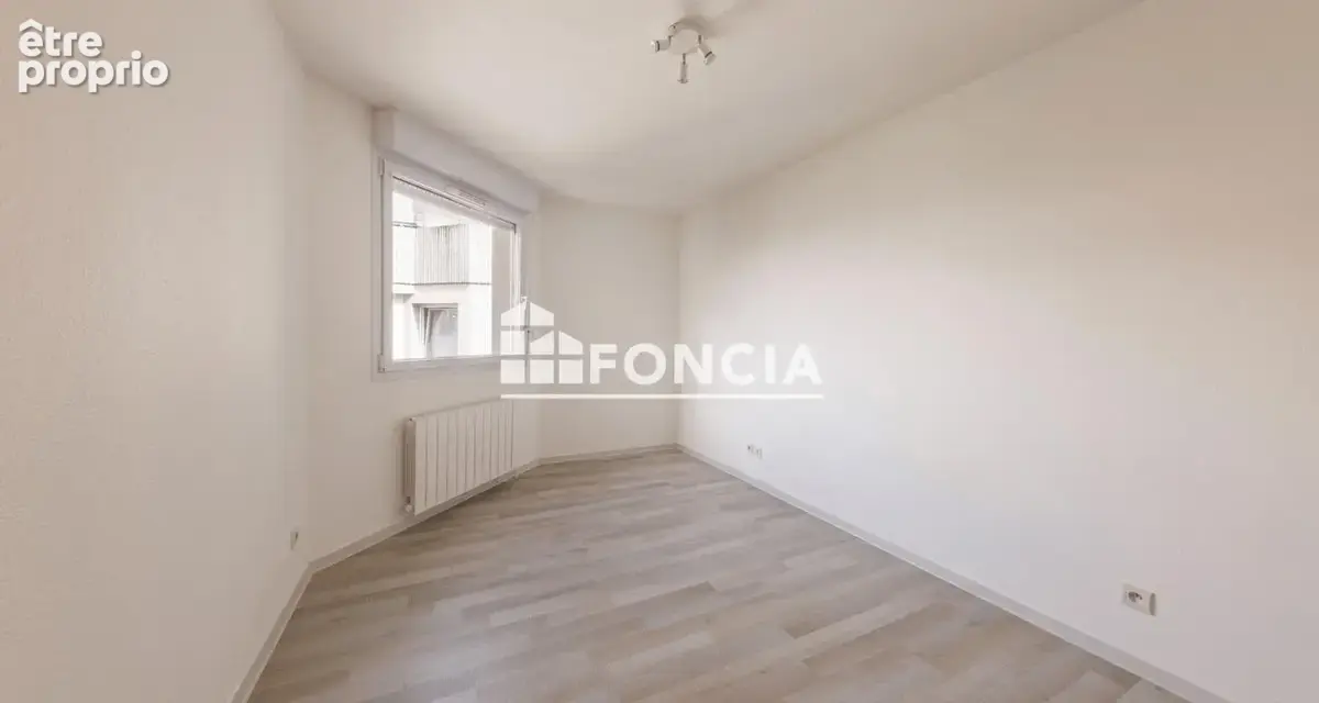 POUR INVESTISSEUR- T2 56m2 dans résidence de 2003 rue du rassat - photo 9
