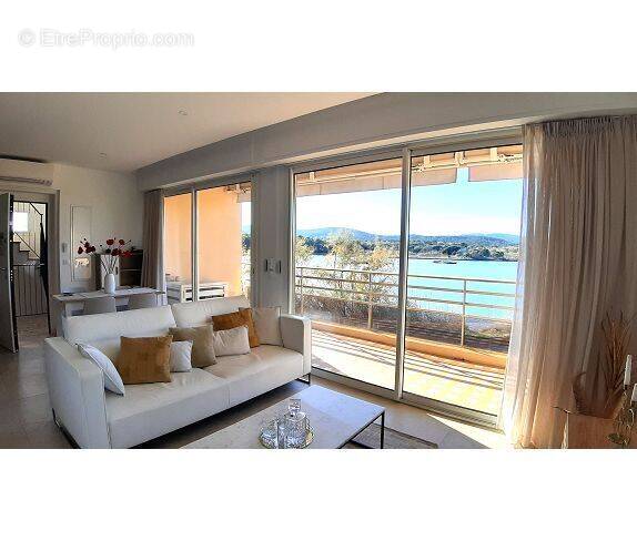 Appartement à FREJUS