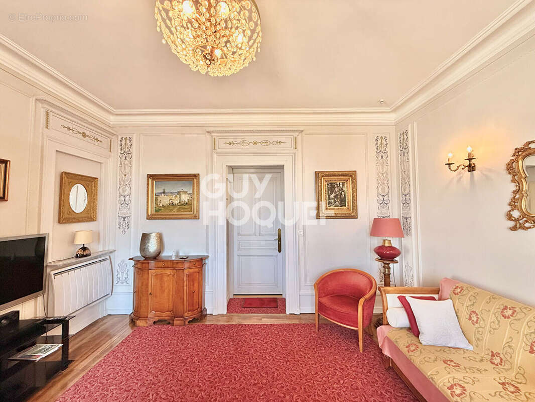 Appartement à AIX-LES-BAINS