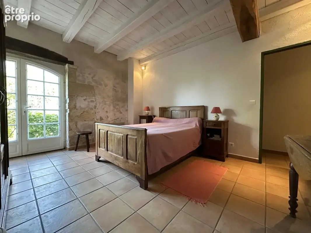 Maison en pierres avec grange - photo 11