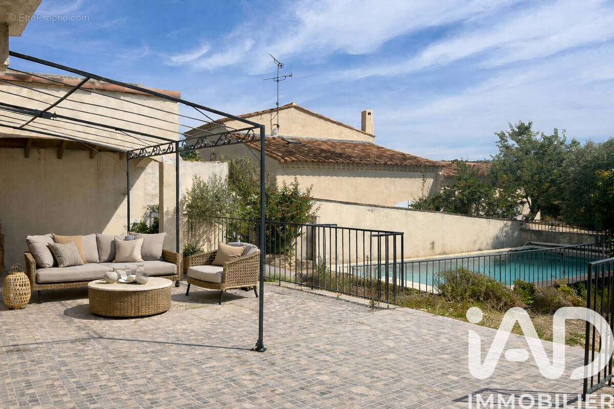 Photo 1 - Maison à UZES