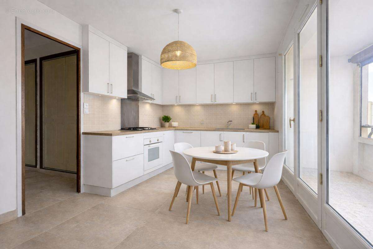 Appartement à HYERES