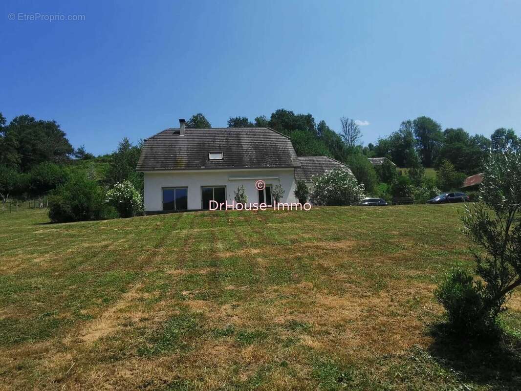 Maison 168 m² à Lanne-En-Baretous  - photo 2