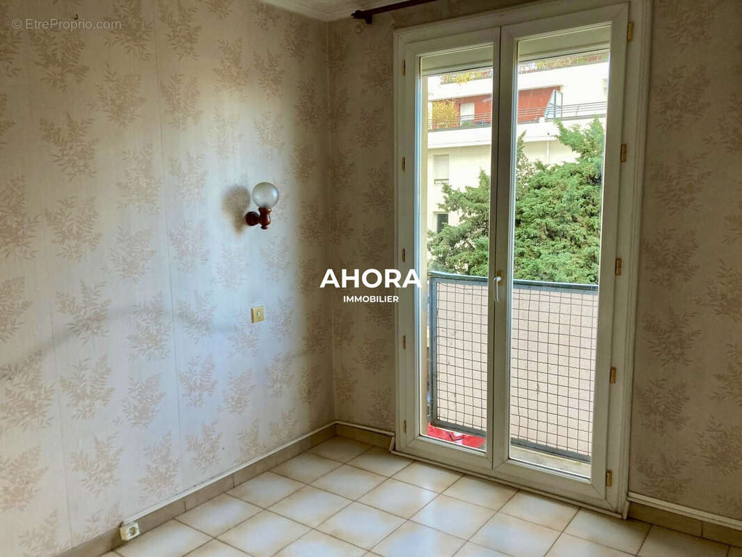 Appartement à MARSEILLE-9E