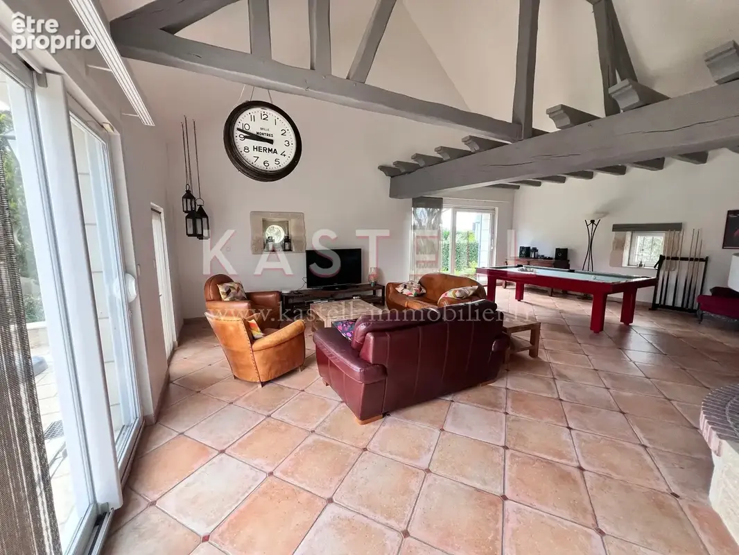 Longère rénovée de 240m2, proche Amboise dans un hameau très calme - photo 9