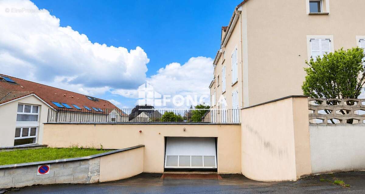 CHÂTEAU-THIERRY – Duplex T4 avec parking sécurisé et cave - photo 11