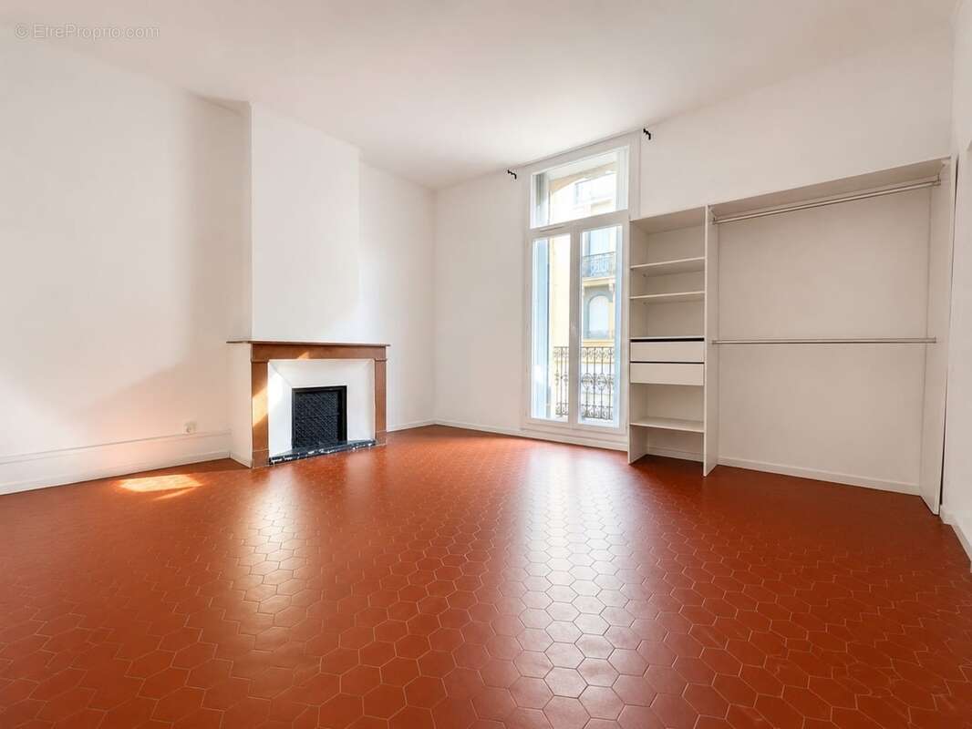 Appartement T2 85 m² avec terrasse Champ de Mars Béziers charme de l'ancien - photo 8