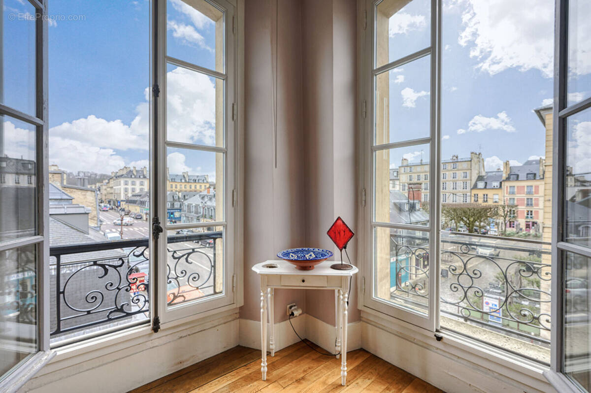 Appartement à VERSAILLES