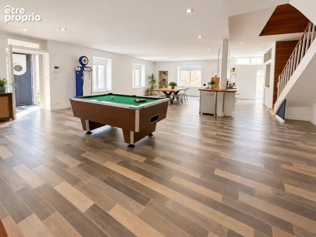 Loft contemporain au Mans – Pièce de vie 80 m² – 3 chambres – Terrasse – Garage - photo 2