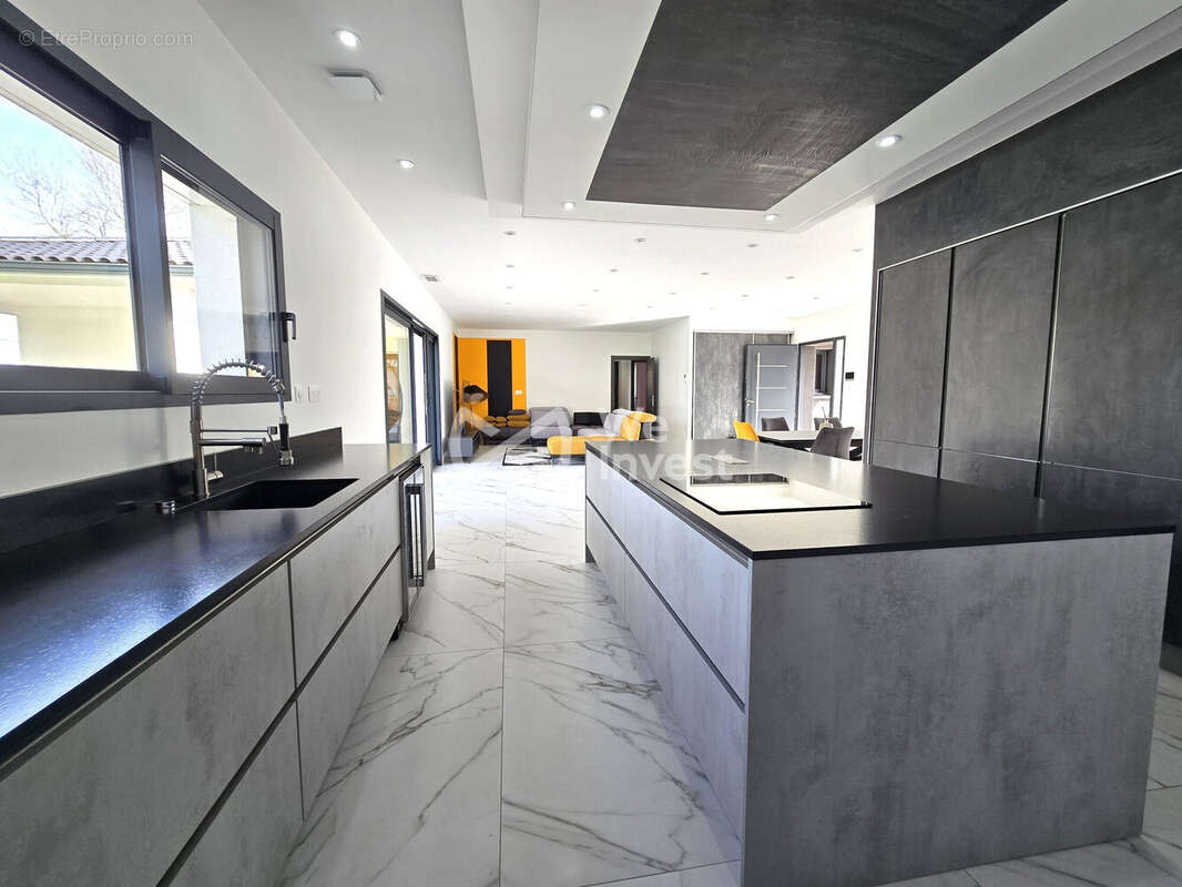 Maison à CASTELSARRASIN