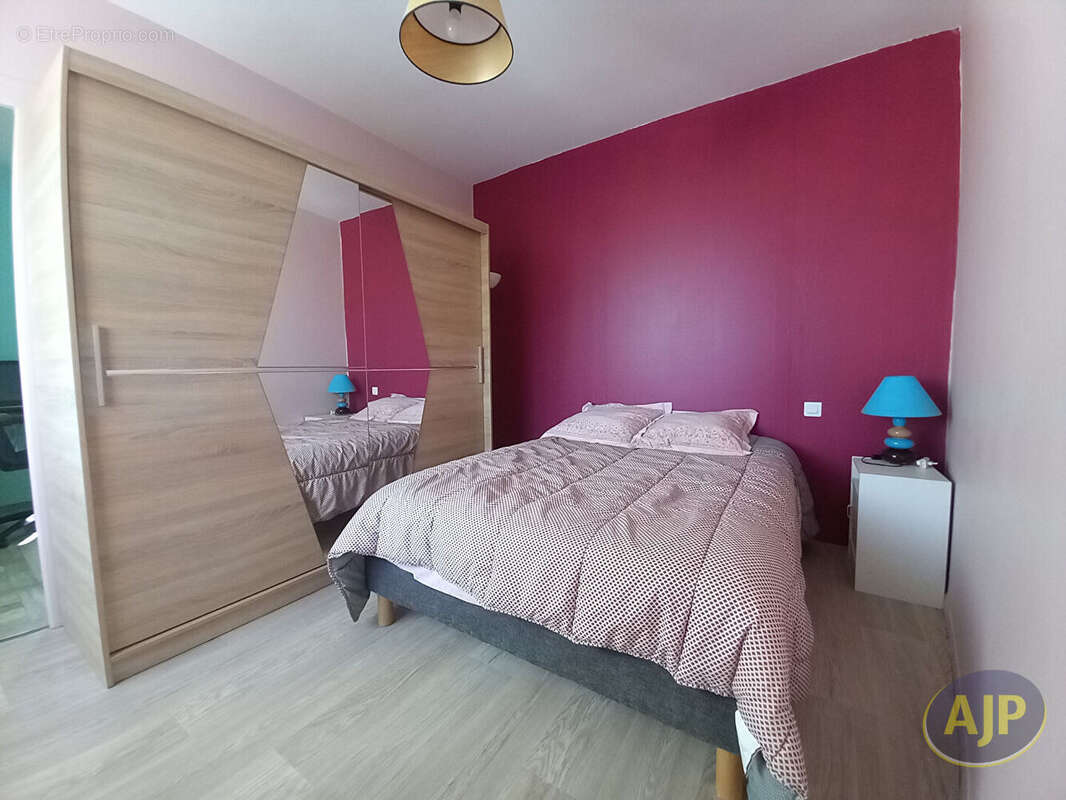 Maison mitoyenne sur la commune de Saint-Estèphe ! - photo 10