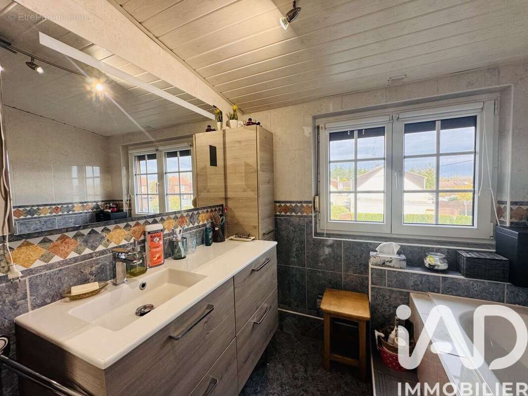 Photo 8 - Maison à GUESNAIN