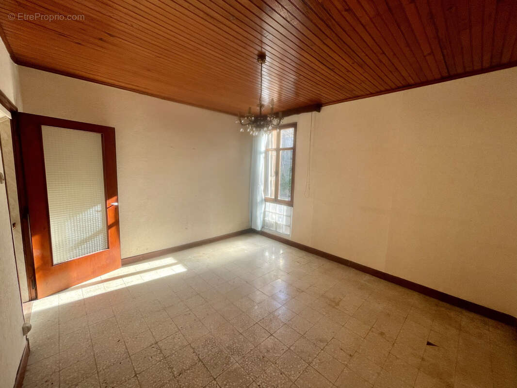 Appartement à LA PENNE-SUR-HUVEAUNE