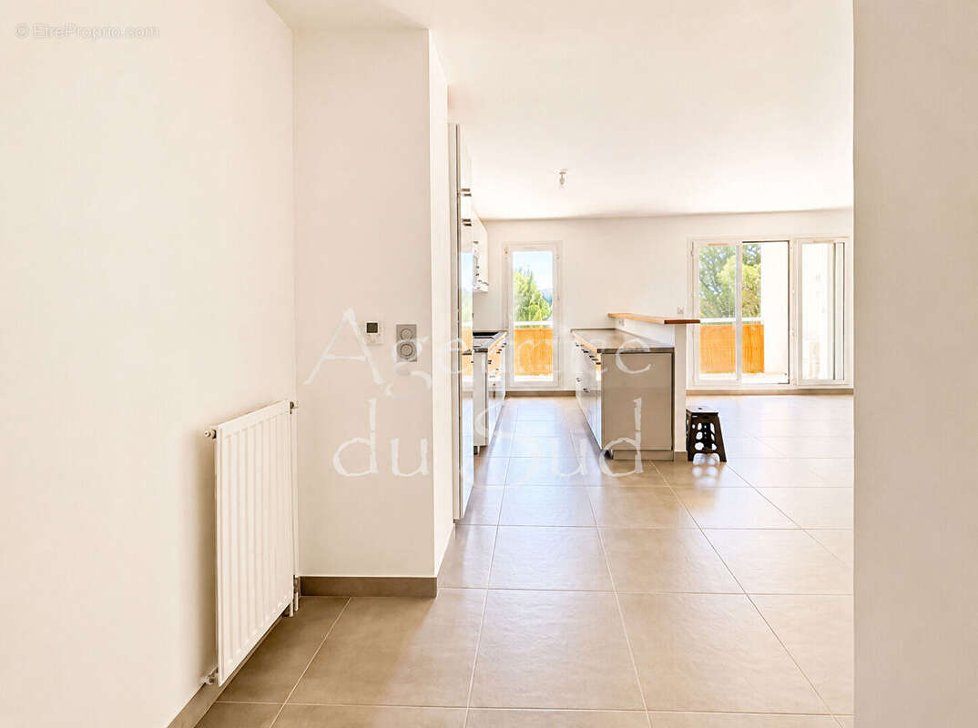 Appartement La Ciotat 4 pièce(s) 86 m2 - photo 5