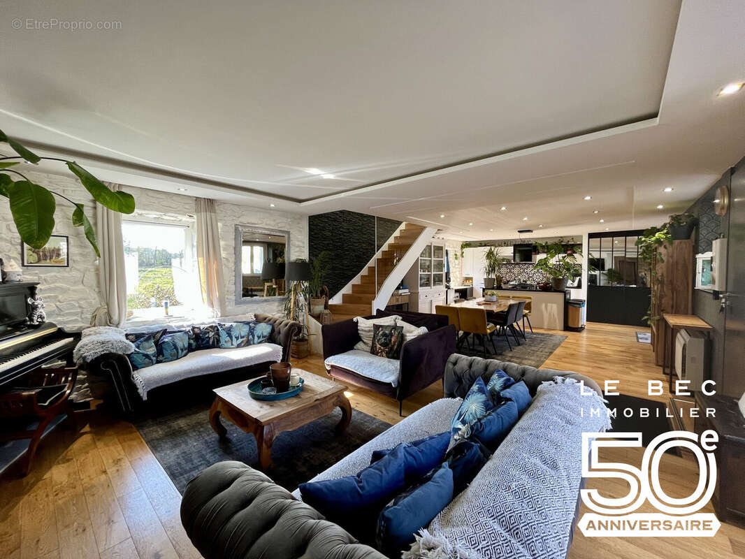 Maison 140 m² à Ploeren  - photo 3