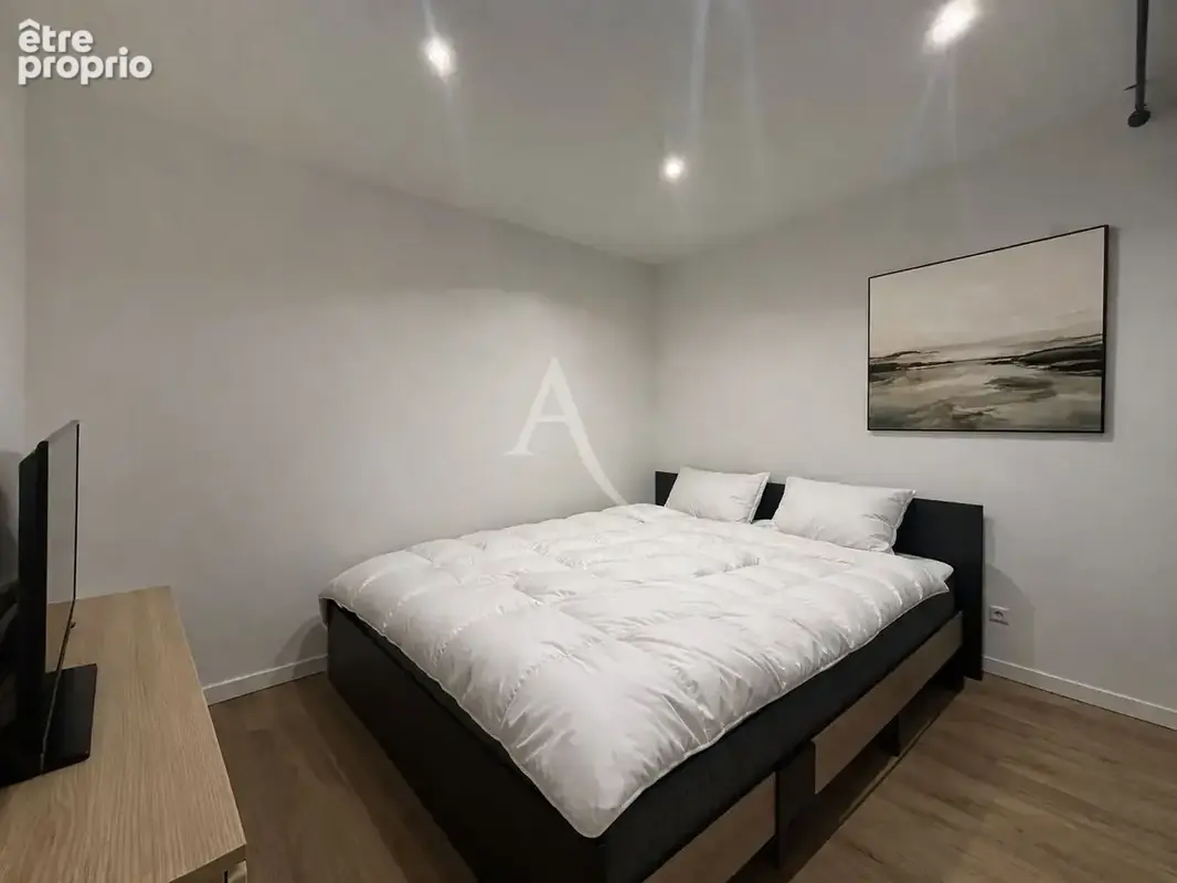 Appartement type 2 rénové centre village rians - photo 6