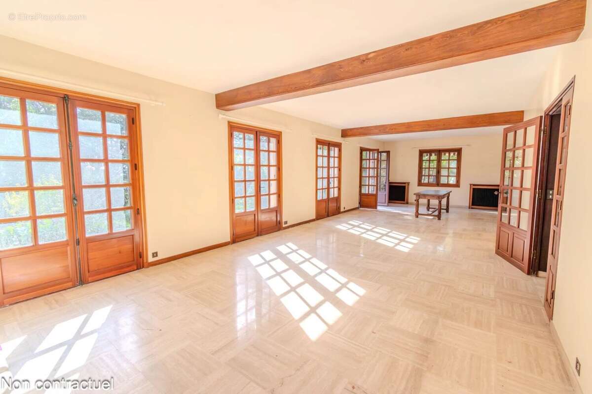 Maison à DEUIL-LA-BARRE