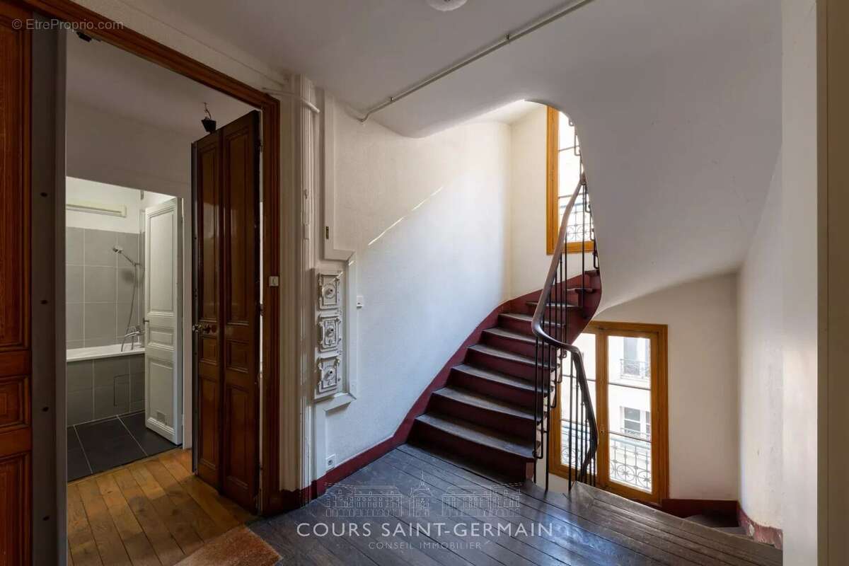 Charmant 3 pièces traversant avec balcon – Avenue Stephen Pichon (Paris 13e) - photo 12