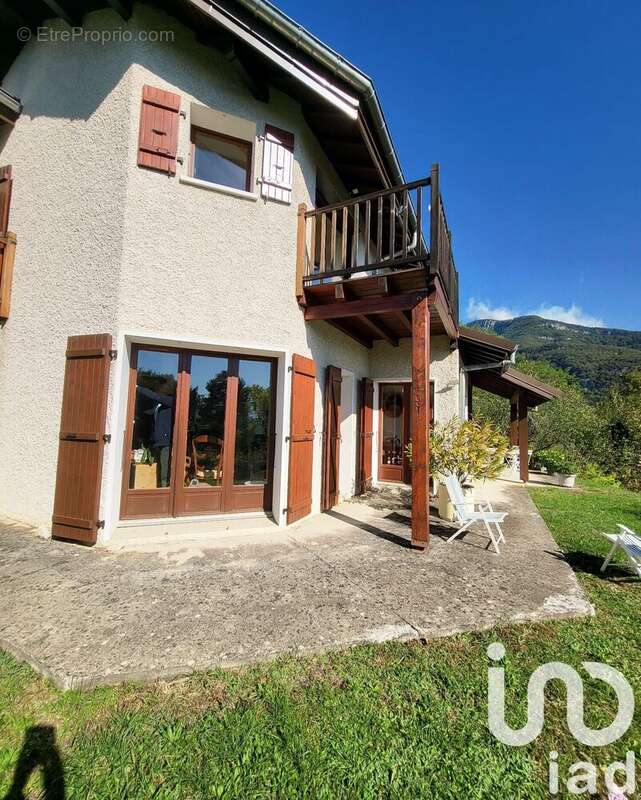 Photo 2 - Maison à BASSENS