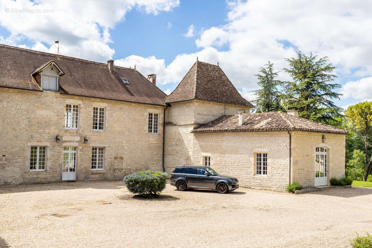 Maison à BAGAT-EN-QUERCY