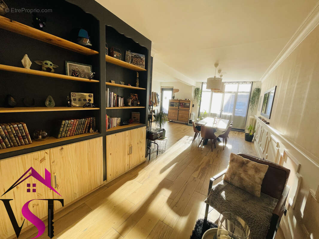 Appartement à SAMPANS