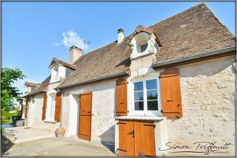 Maison à MEZIERES-SUR-PONTHOUIN