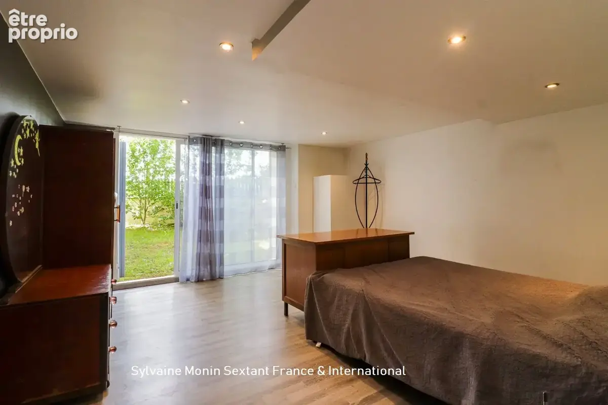 Propriété de charme avec logement indépendant, piscine, sauna et 1,4 hectare de terrain - photo 21