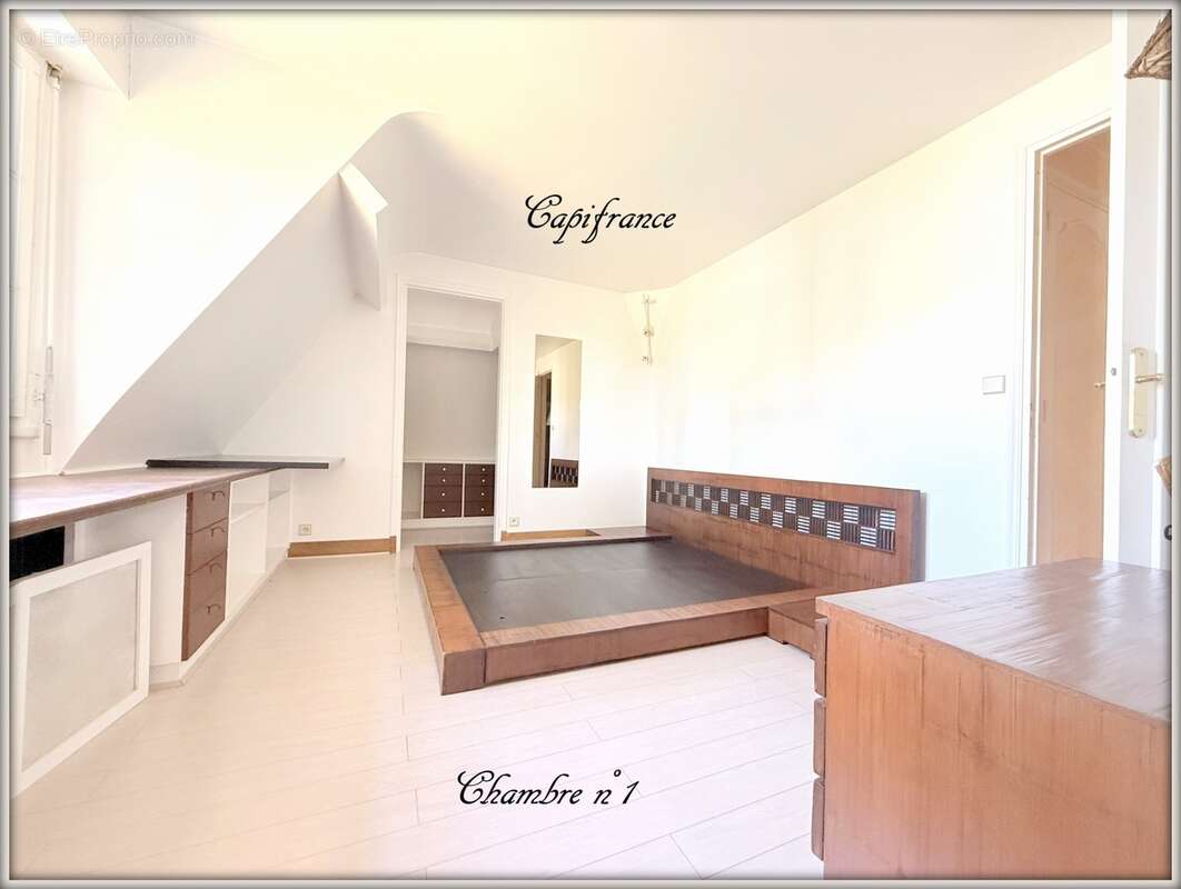 Propriété sur Parc avec dépendance - photo 18