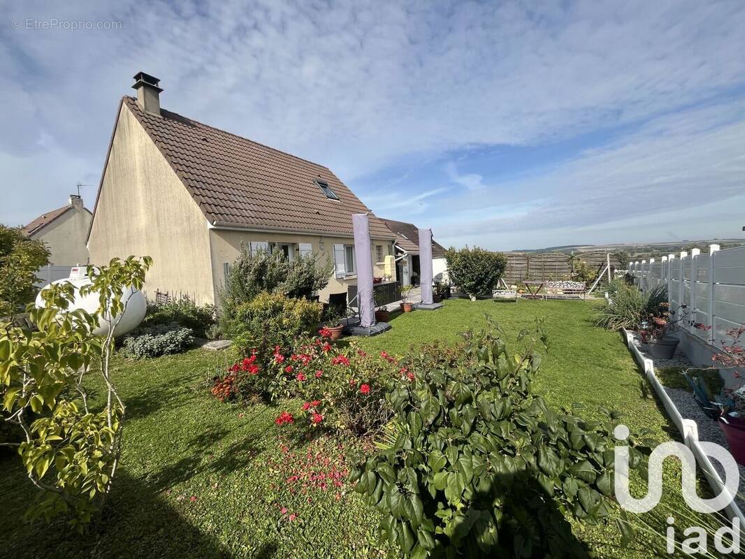 Photo 1 - Maison à VILLEMANOCHE