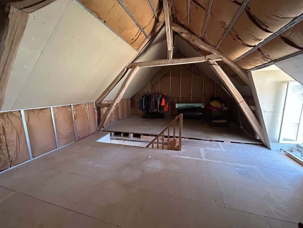 Maison de 90m² Terrain 700m² Garages - photo 8