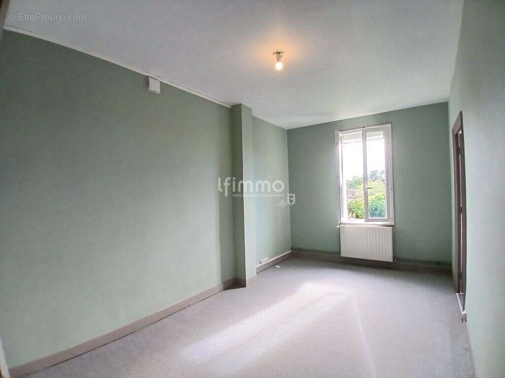 Maison à AMBARES-ET-LAGRAVE