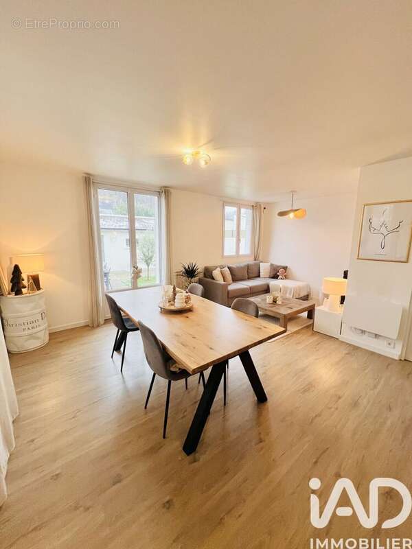 Photo 2 - Maison à VERNEUIL-EN-HALATTE