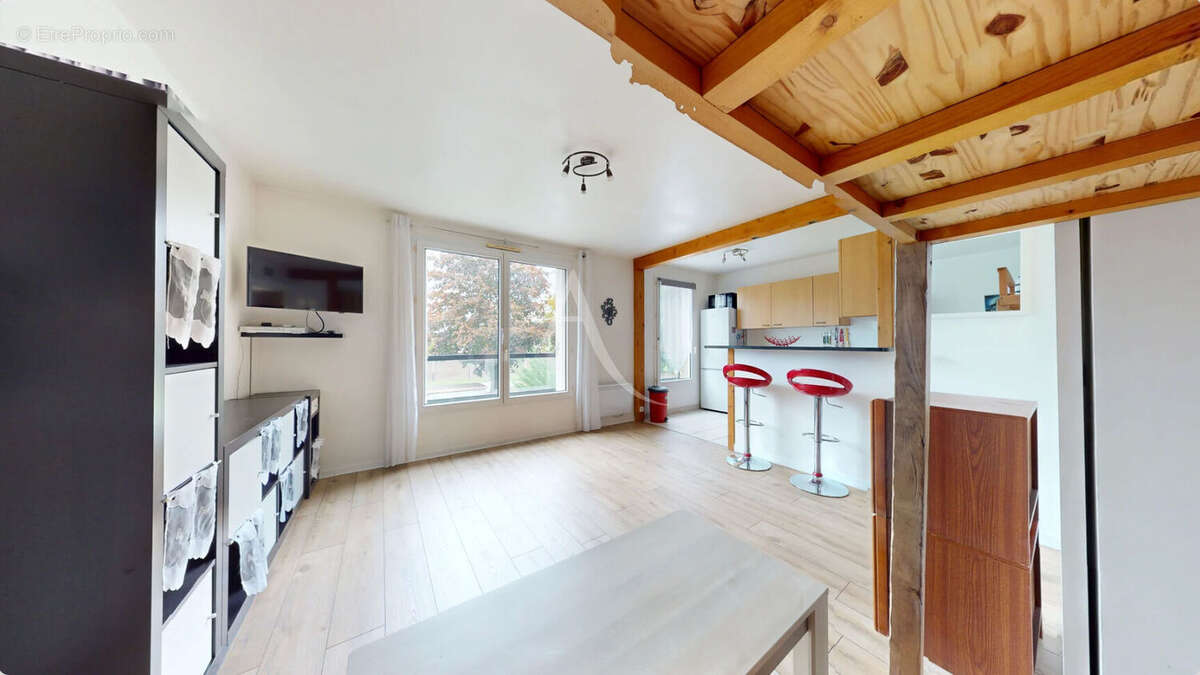 Appartement à PONTAULT-COMBAULT