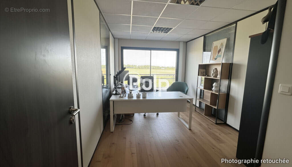 Commerce à COURRIERES