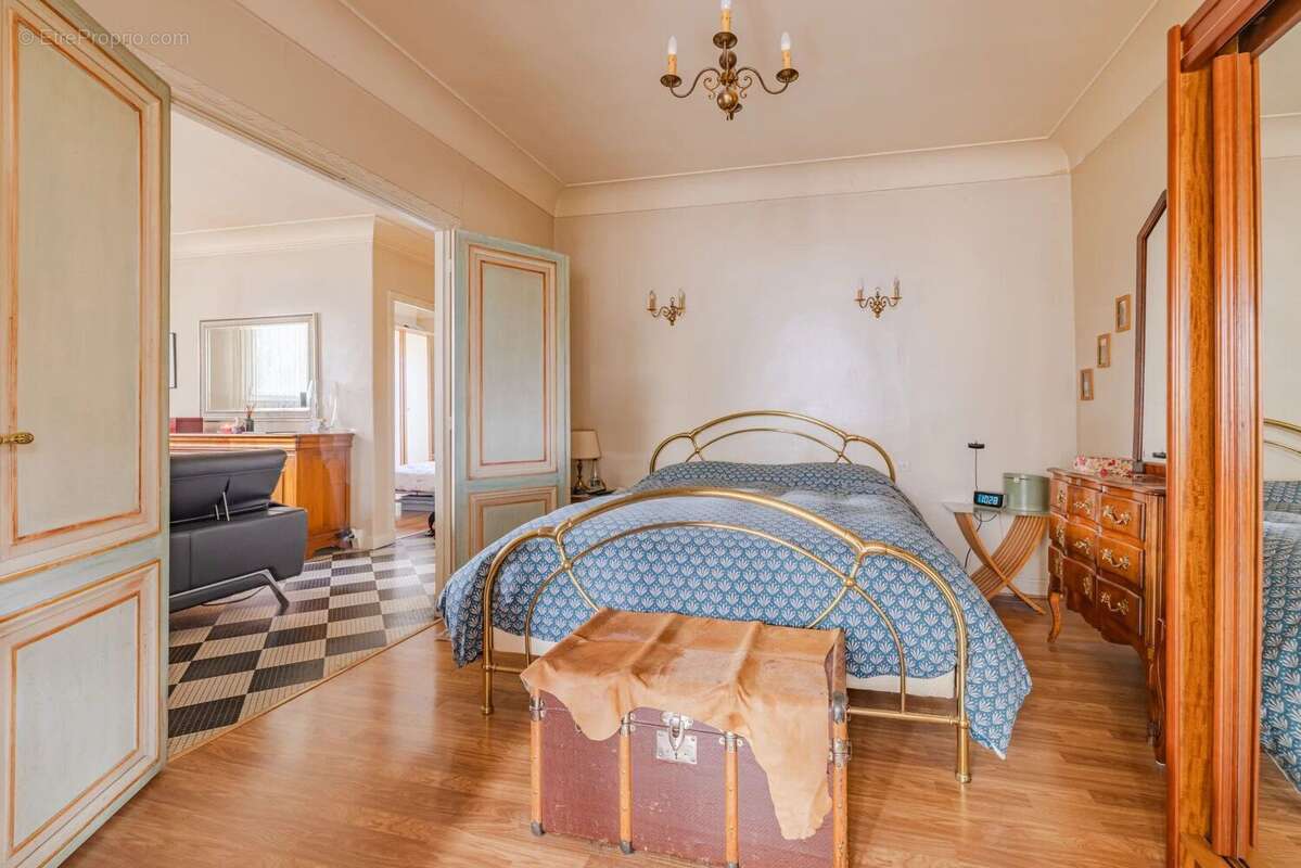 Maison à SAINT-MAUR-DES-FOSSES