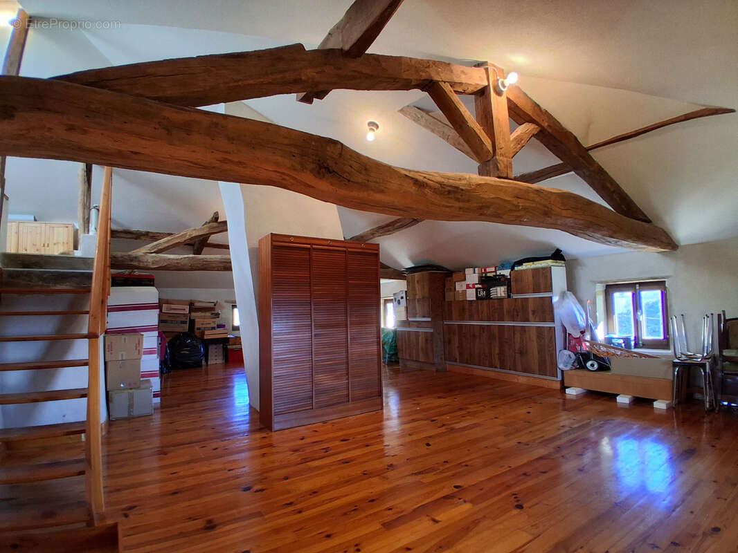 Maison à FLEURY-LA-MONTAGNE