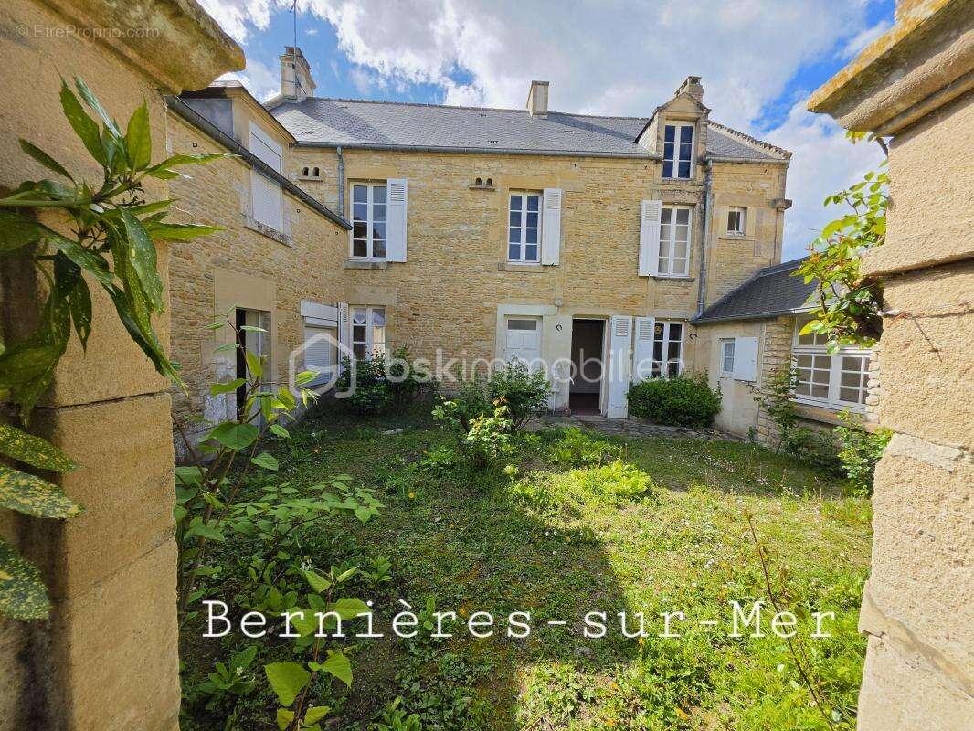 Maison à BERNIERES-SUR-MER
