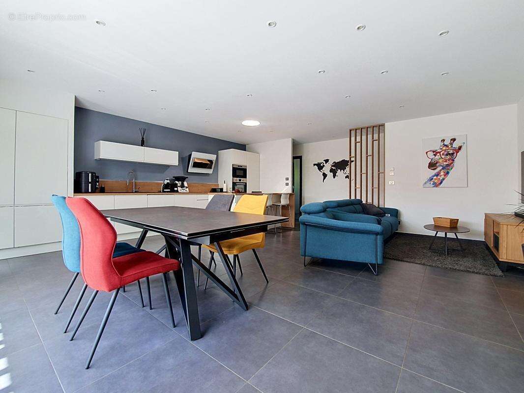 Maison à MIONS