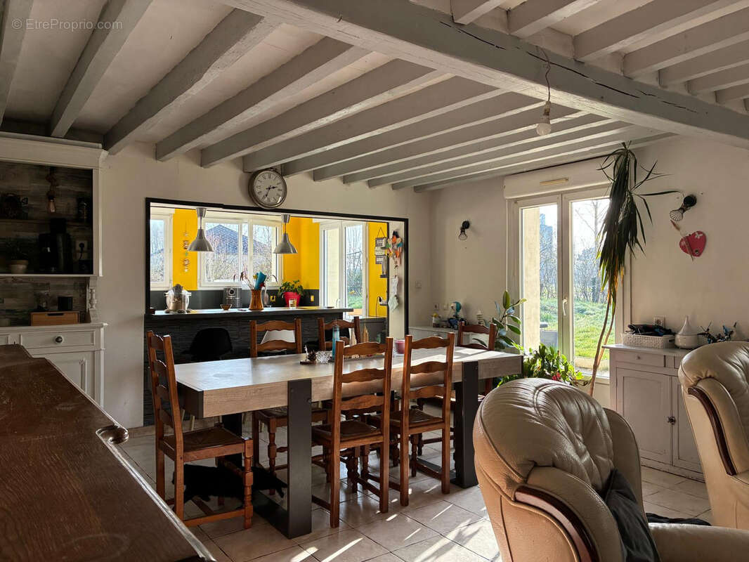 Maison à RONCENAY
