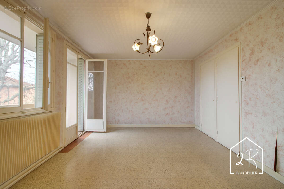 Appartement à LYON-8E