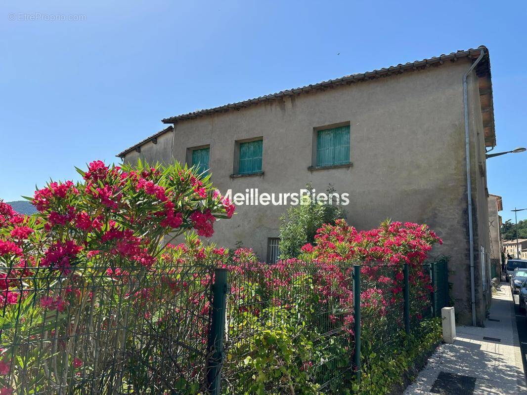 Appartement à LE BOUSQUET-D'ORB
